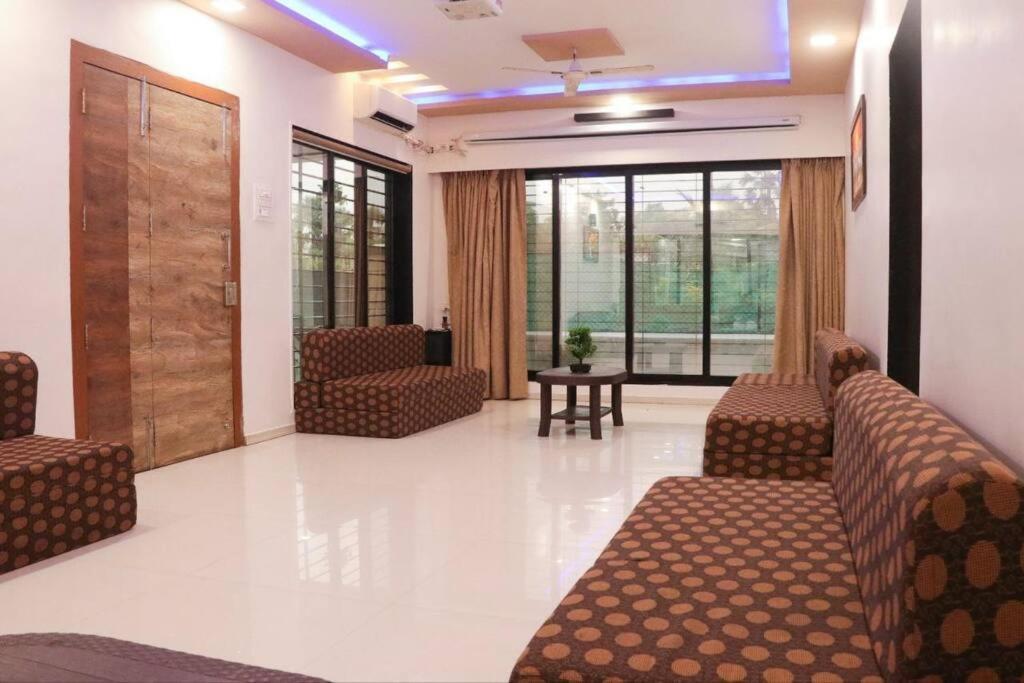 Stayhaven Aqua With Pvt Theatre & Pool Мумбаи Экстерьер фото